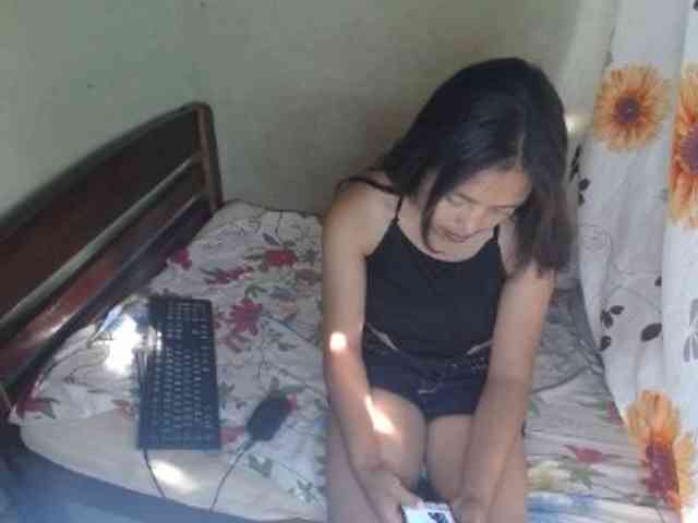 AmeliaHot