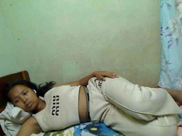 AmeliaHot