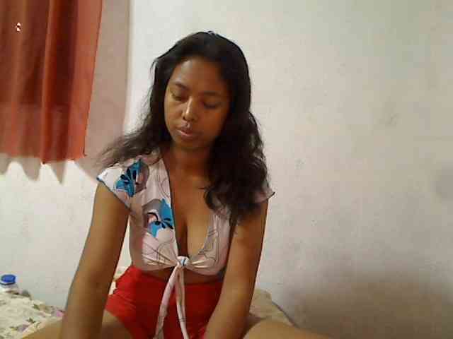 AmeliaHot