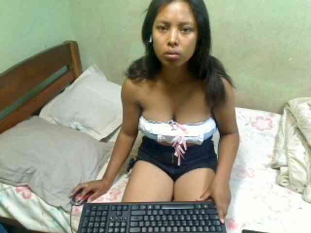 AmeliaHot webcam