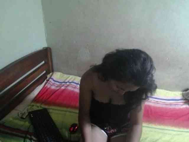 AmeliaHot