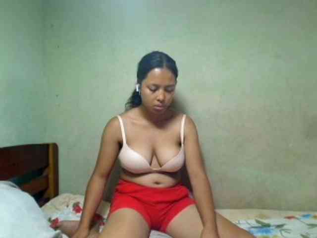 AmeliaHot