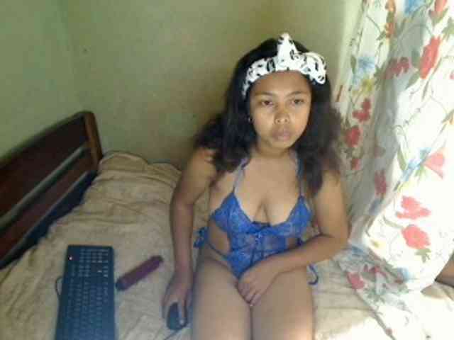 AmeliaHot