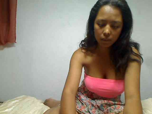 AmeliaHot