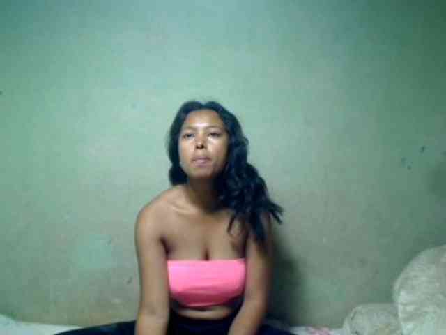 Modèle: AmeliaHot