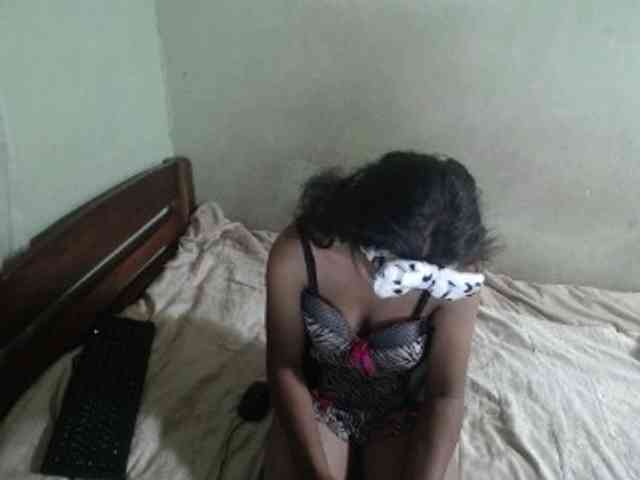 AmeliaHot webcam