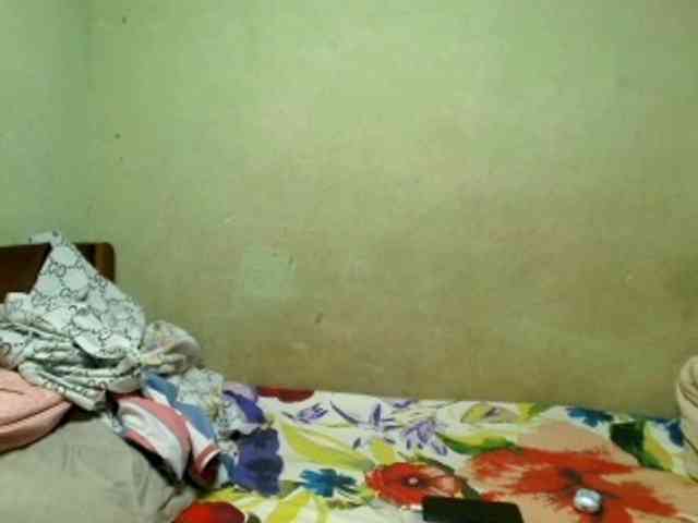 AmeliaHot