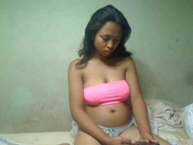 AmeliaHot webcam