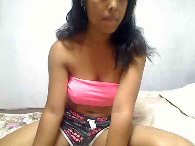 AmeliaHot