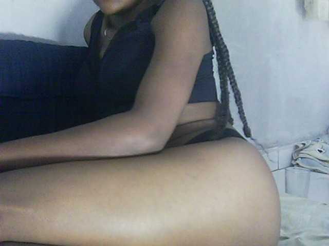 Masivelo live cam on BongaCams