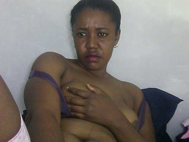 Masivelo live cam on BongaCams