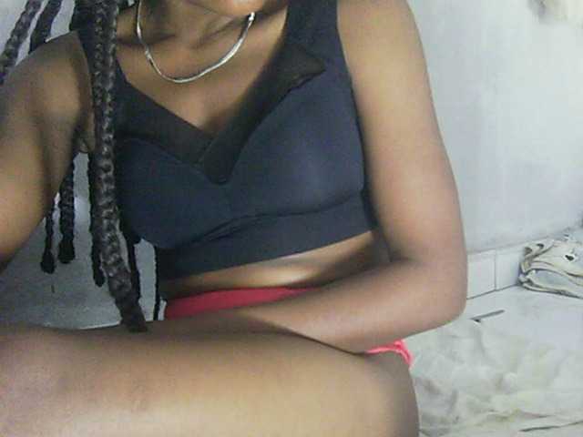 Masivelo live cam on BongaCams