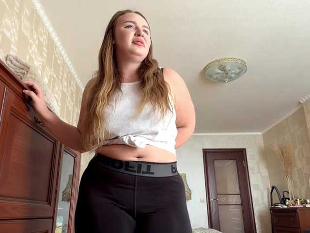 MaureenCardimino live cam on BongaCams