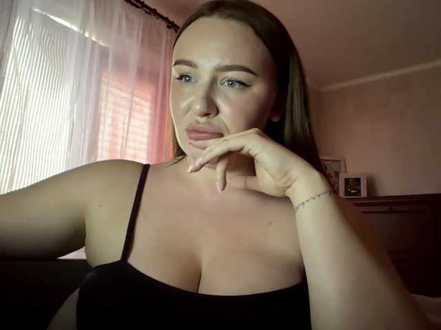 MaureenCardimino live cam on BongaCams