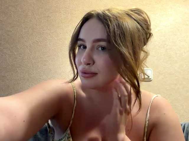 MaureenCardimino live cam on BongaCams