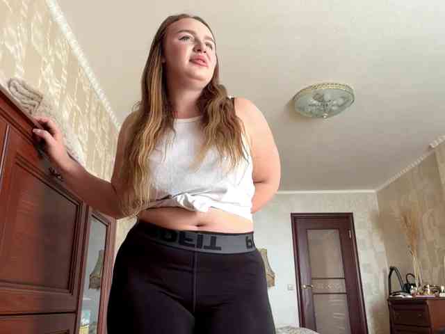 MaureenCardimino webcam