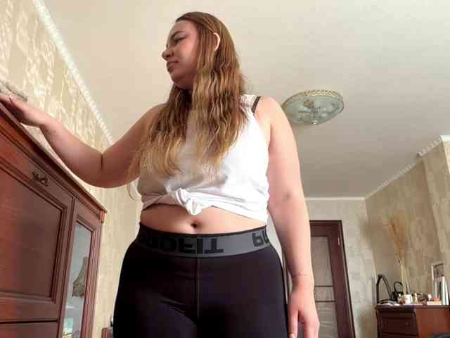 MaureenCardimino webcam