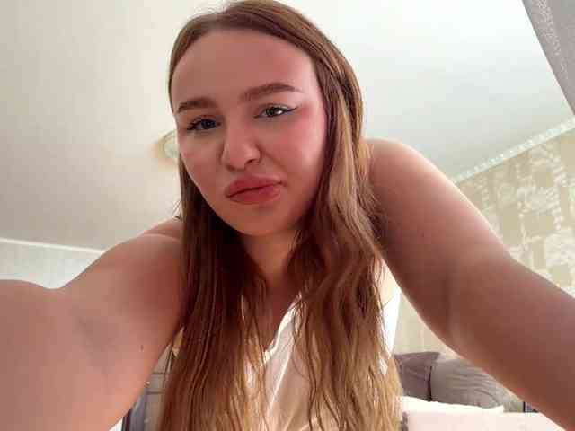 MaureenCardimino webcam