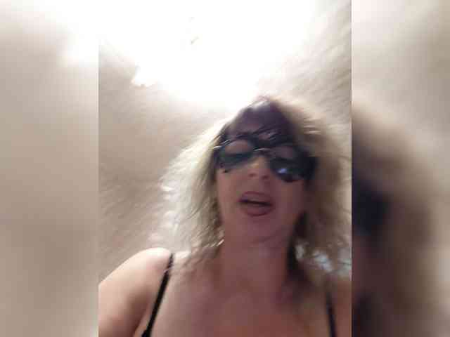 Sandra-MEOW webcam