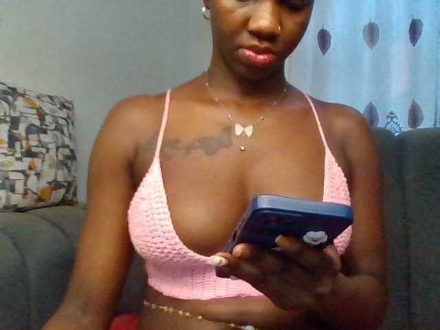 PetiteDivah24