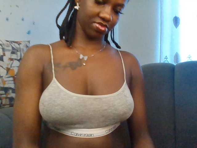 PetiteDivah24