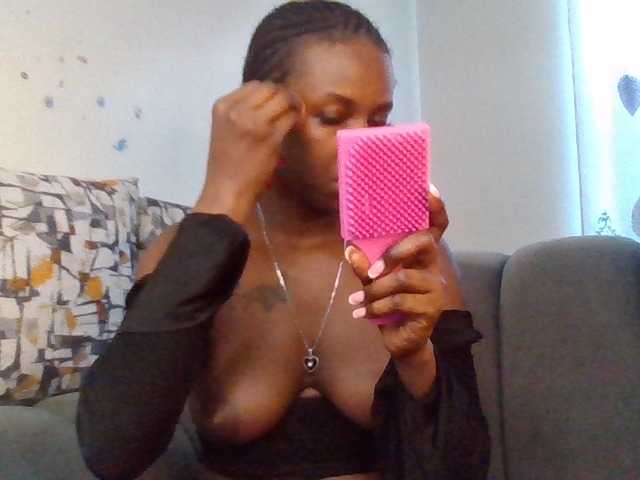 PetiteDivah24