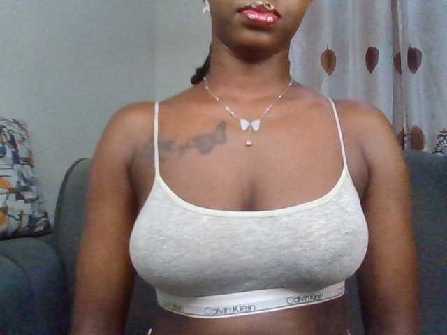 PetiteDivah24