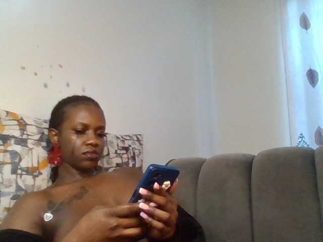PetiteDivah24