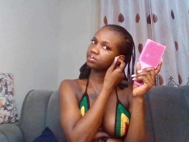 PetiteDivah24