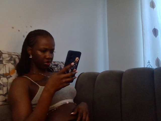 PetiteDivah24