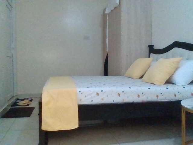PetiteDivah24