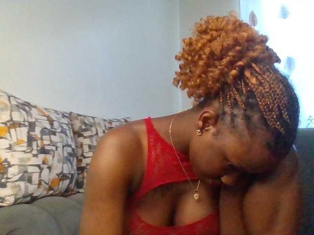 PetiteDivah24