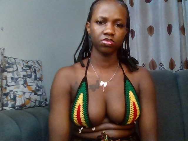 PetiteDivah24