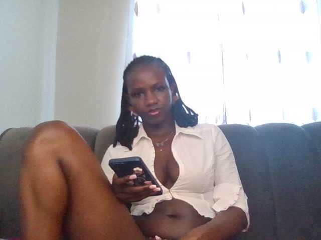 PetiteDivah24