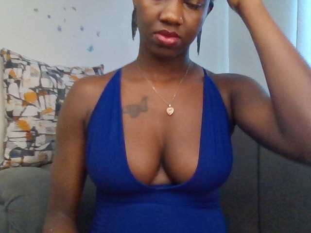 PetiteDivah24