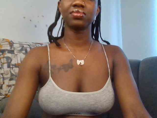 PetiteDivah24