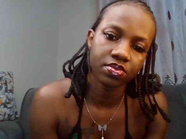 PetiteDivah24