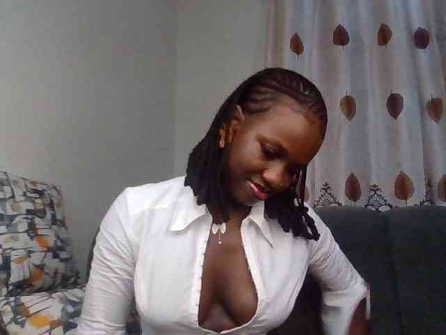 PetiteDivah24