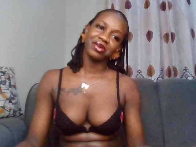 PetiteDivah24 PetiteDivah24