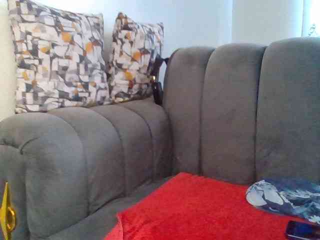 PetiteDivah24 webcam