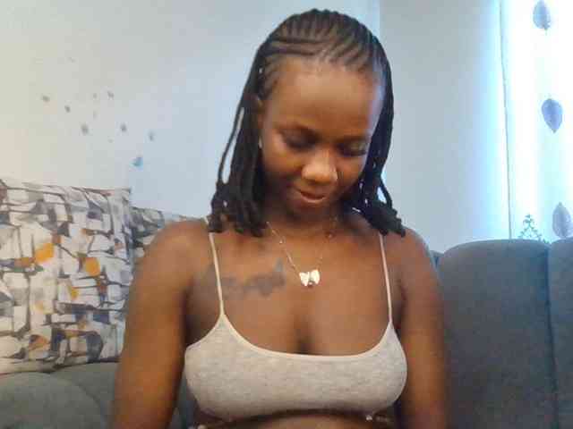PetiteDivah24