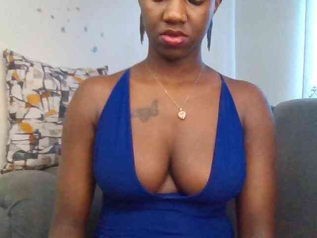 PetiteDivah24