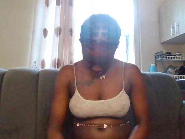 PetiteDivah24