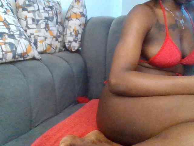 PetiteDivah24