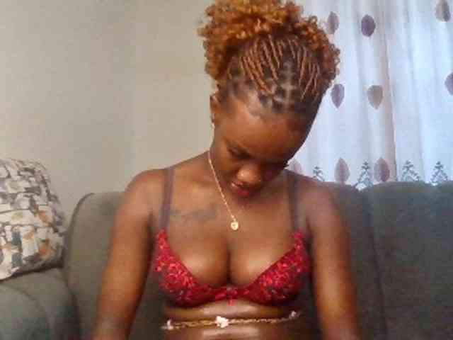 PetiteDivah24