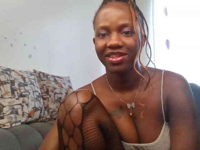PetiteDivah24