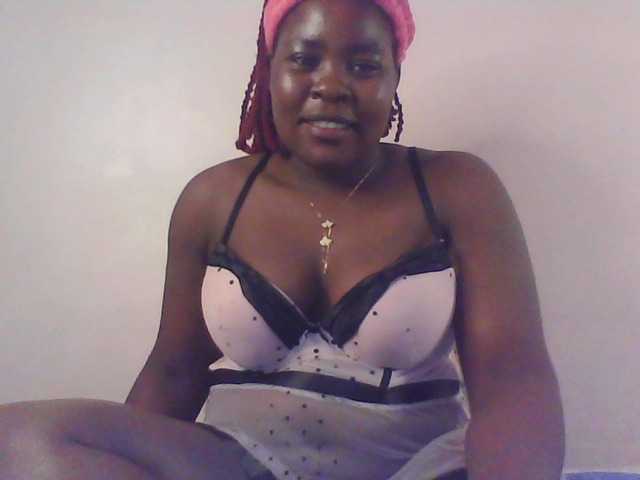 Royalsexy live cam on BongaCams