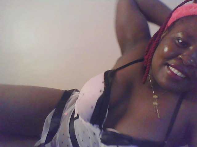Royalsexy live cam on BongaCams