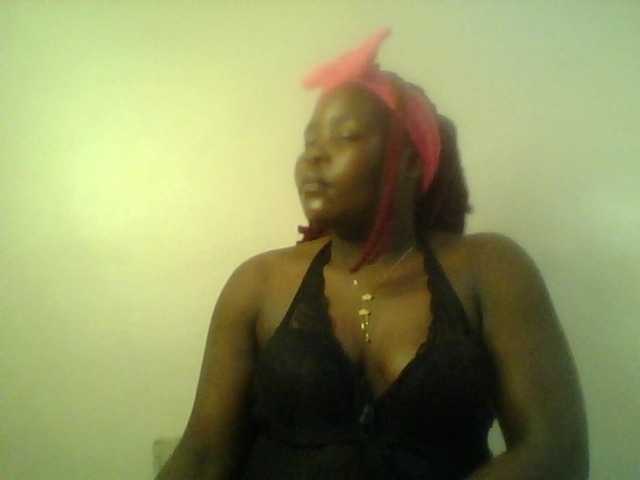 Royalsexy live cam on BongaCams