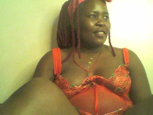 Royalsexy live cam on BongaCams